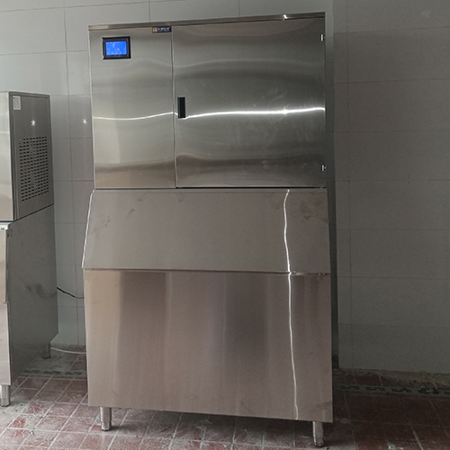 1噸純雪花制冰機交付海鮮姿造客戶